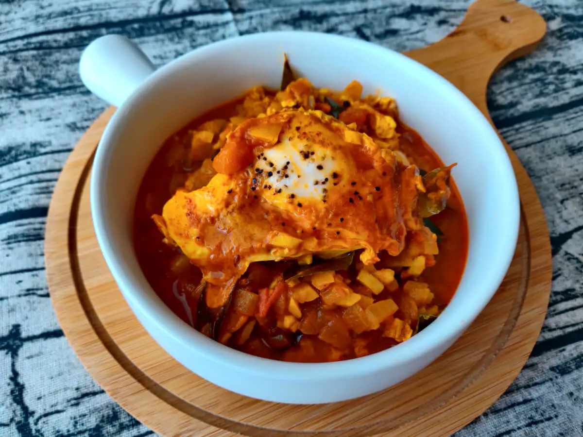 egg drop curry